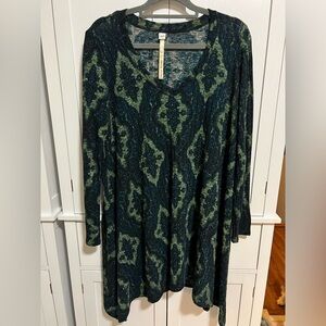 Uncle Frank Tunic Top Women’s Size Medium Ikat Green Long Sleeve Soft Fall Dress